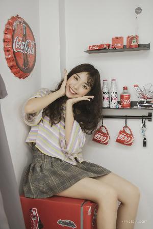 抓QQ弹弹的大欧派动漫版